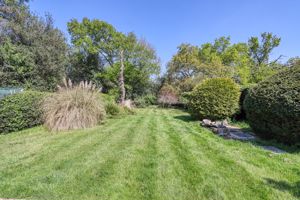 Photo 25- click for photo gallery